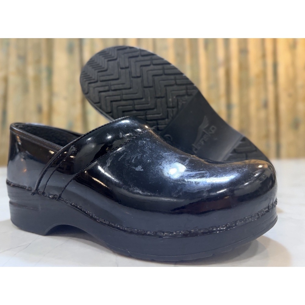 Dansko Professional Black Patent Leather Slip-On Clogs Women's US 10 EU 41